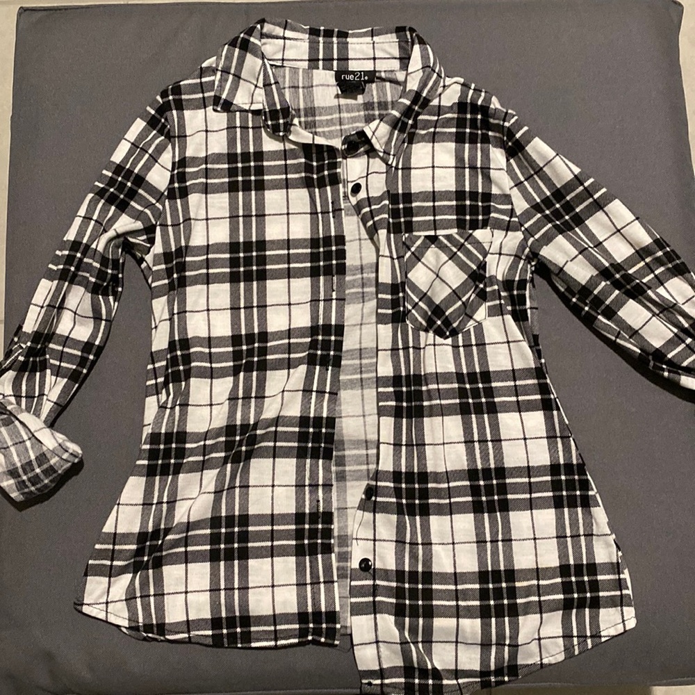 XS black and white flannel